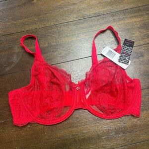 NWT Vibrant Red Lace Underwire Bra with Adjustable Straps